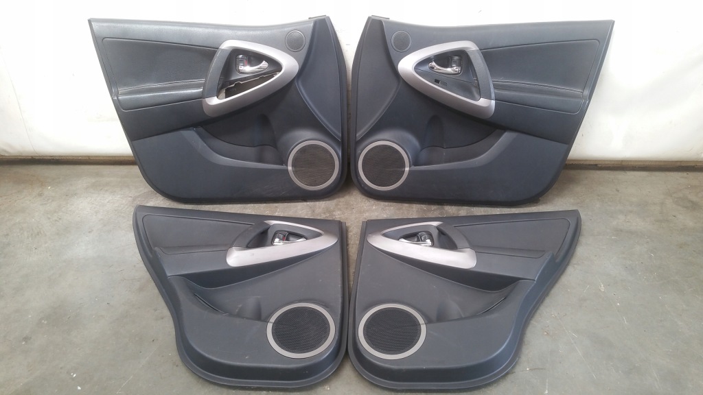 фото №1, Обшивки кожа kpl toyota rav4