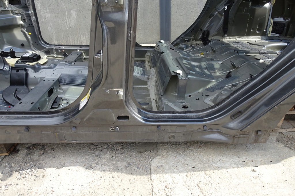 Ford focus mk3 st седан америка порог lewy18- Оригинал