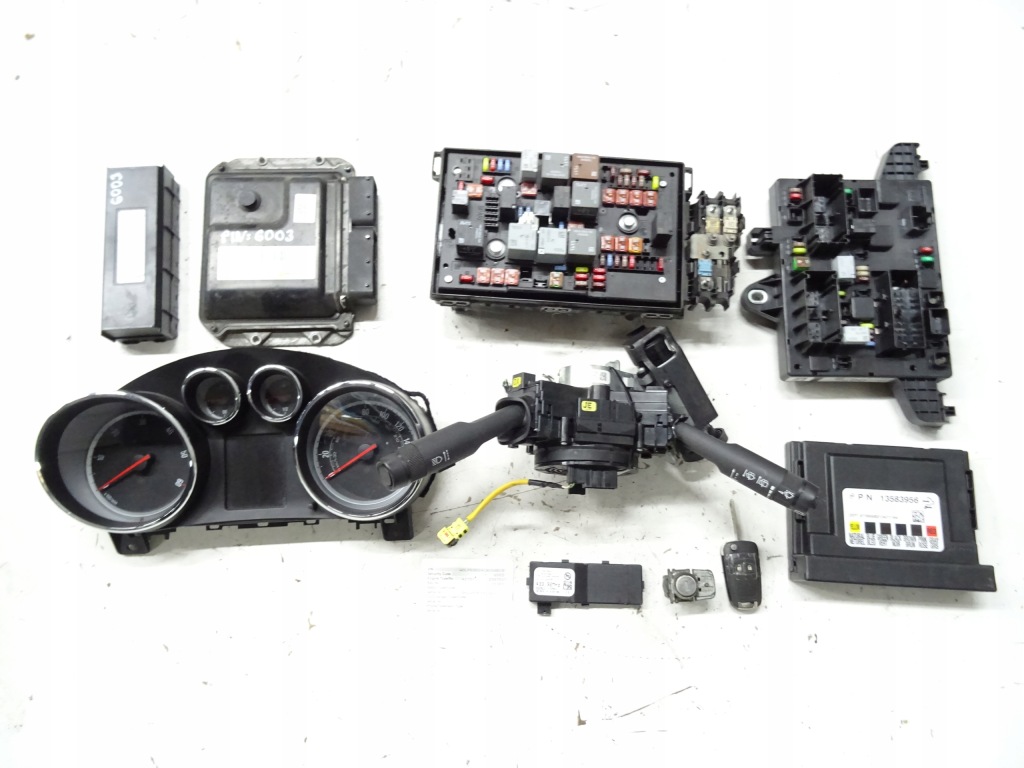фото №1, Opel astra j 1.7 cdti набор стартовый модуль комфорта