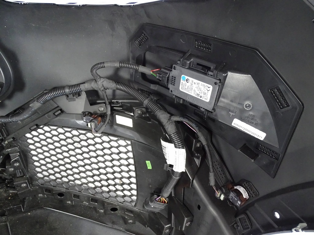 фото №14, Бампер перед передній maserati grecale trofeo карбон