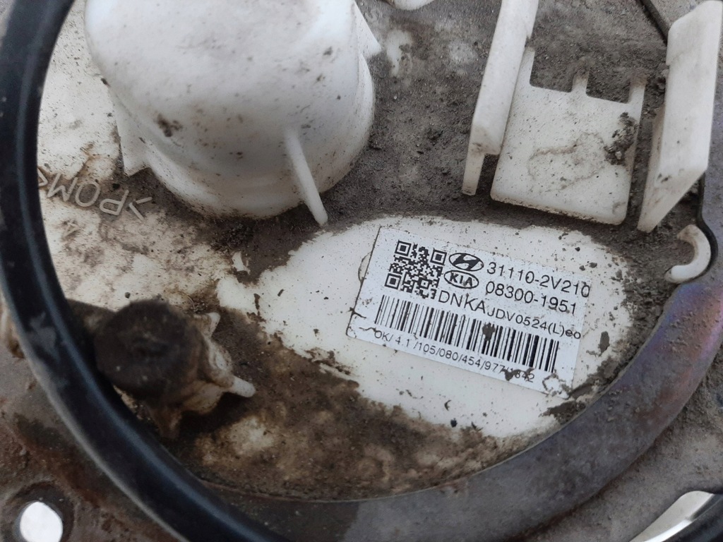 фото №9, Hyundai elantra v lift 1.6 16v 14r насос топлива 31110-2v210