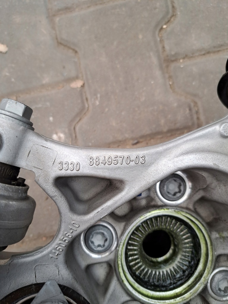 фото №5, Поворотный кулак рычаги правый задняя правая bmw g45 x3 8849570 8836098 комплект