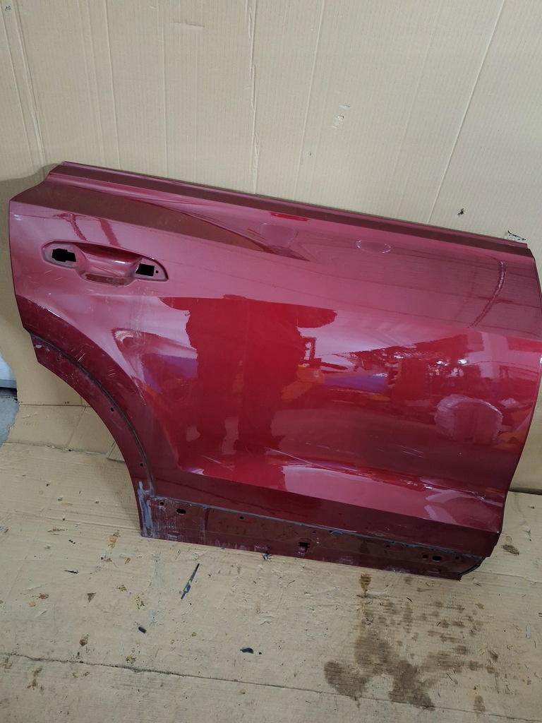 фото №1, Audi q8 дверь правое задние задняя 4m8