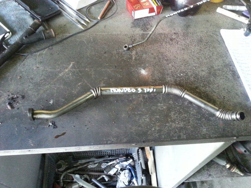 фото №1, Ford mondeo mk3 2.0 tdci - трубка egr