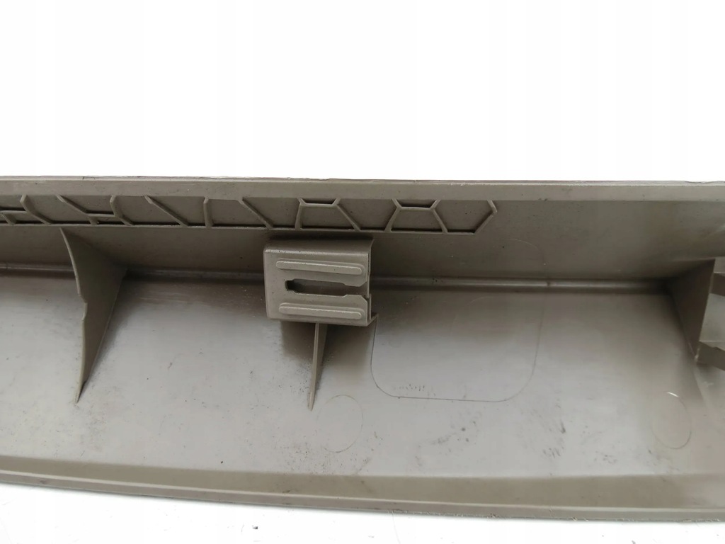 фото №12, Защита пластик накладка крышки багажника 4l0867606 audi q7 4l