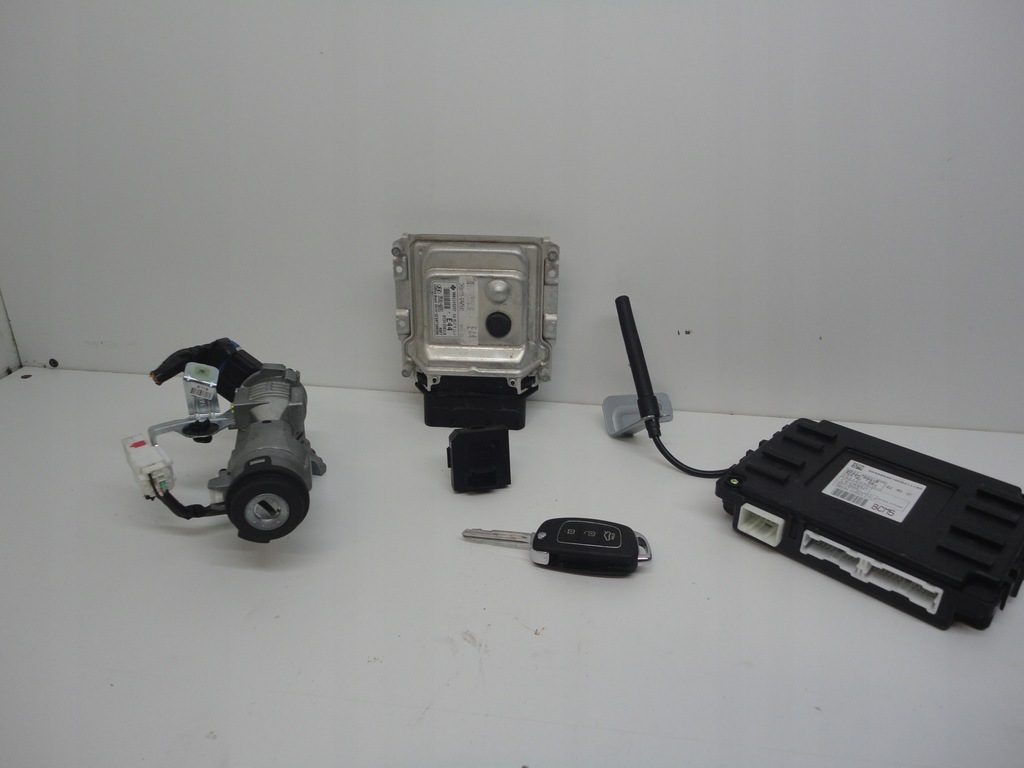 фото №1, Hyundai i10 ii 39101-04591 бортовий комп'ютер набір 2013-