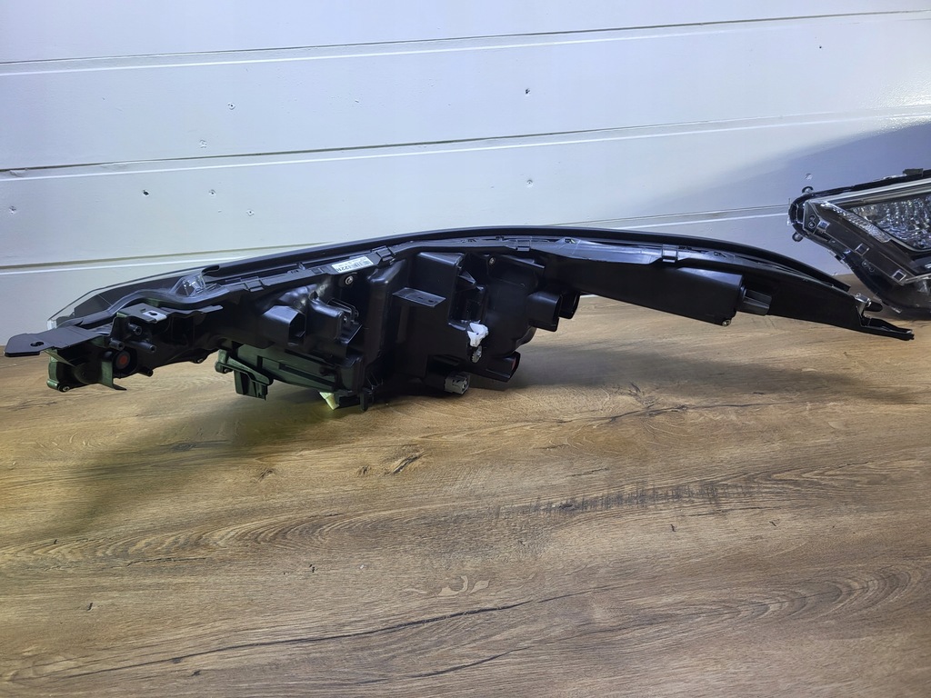 фото №7, Toyota ch-r chr lift лампа full led правая 30