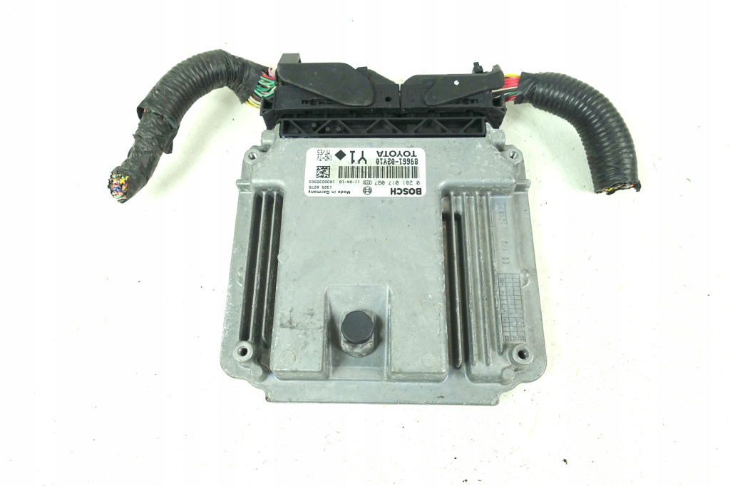 фото №1, Бортовий комп'ютер toyota auris 1.4 d4d 0281017097 y1