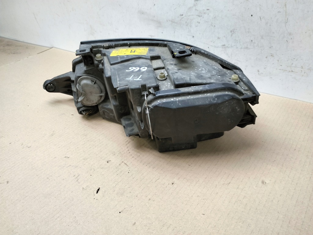 фото №11, Лампа правая перед передняя audi tt 8n lata 1998-2006 обычная