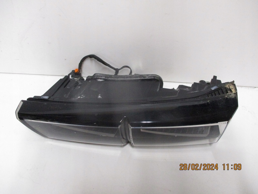 фото №7, Лампа лампы peugeot 308 iii sw kombi t10 21r led 9835300380 9835300480