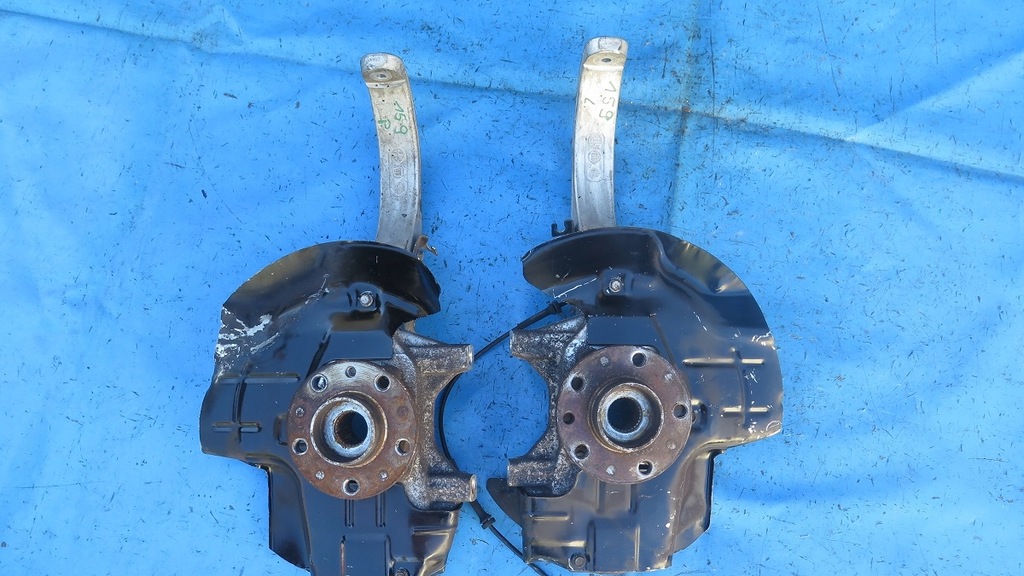 фото №1, Поворотный кулак правая левая alfa romeo 159