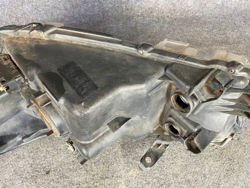 фото №14, Фара лампа передняя правая - toyota hilux viii обычная 15-