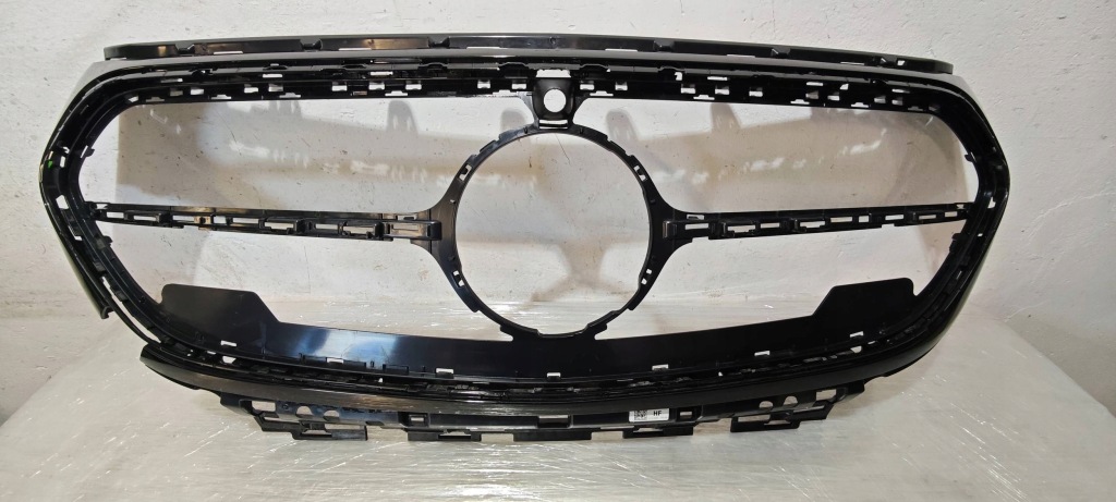 Купити Решітка радіатора решітка радіатора mercedes e klasa w214