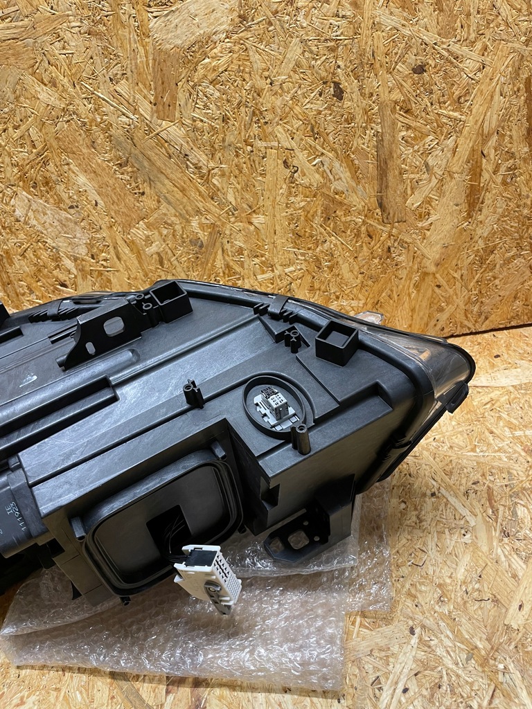 фото №14, Лампа правая bi ксенон mercedes cla w 117 usa!