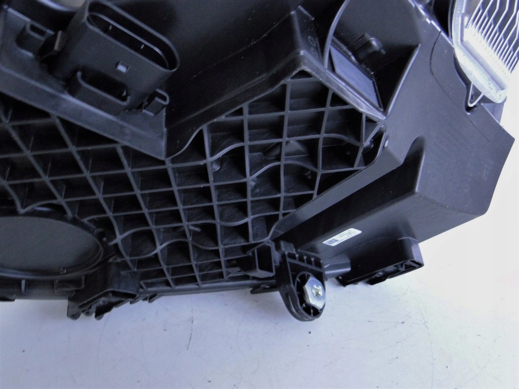 фото №13, Mercedes-benz оригінальний номер a2539066001 лампа full led