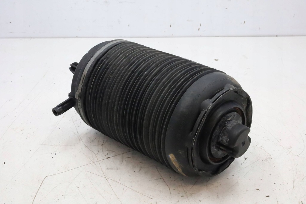 фото №1, Porsche macan 95b 2016 подушка / заднього підвіска пневматичний