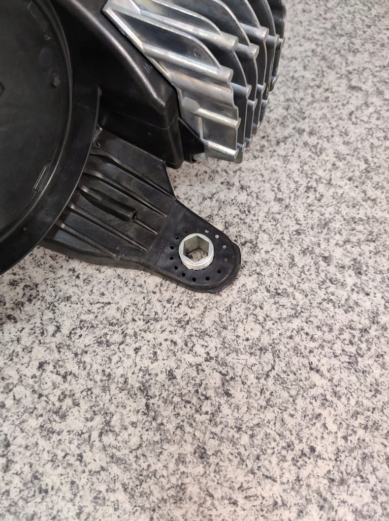 фото №14, Mercedes eqs suv 296 x296 лампа левая передняя digital light комплектная