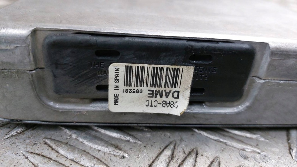 фото №7, Набор стартовый + замок капот ford focus mk1 lift