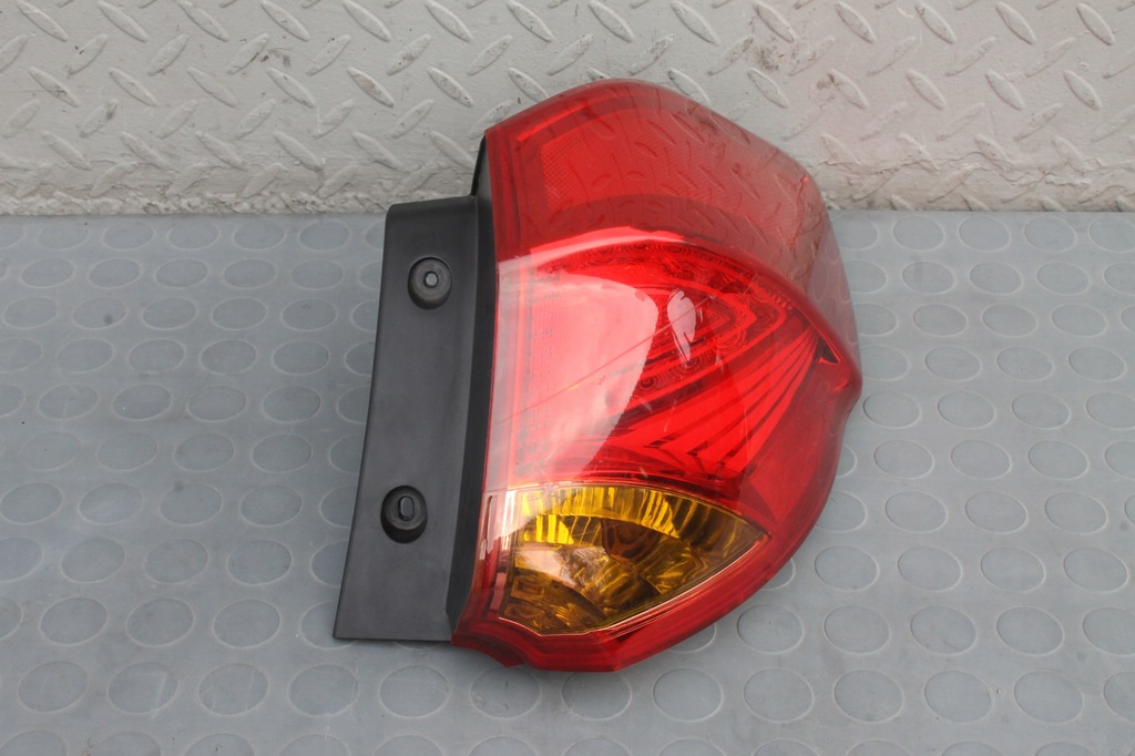 фото №1, Лампа led правый задняя правая задняя kia ceed ii hb 5d 12-18