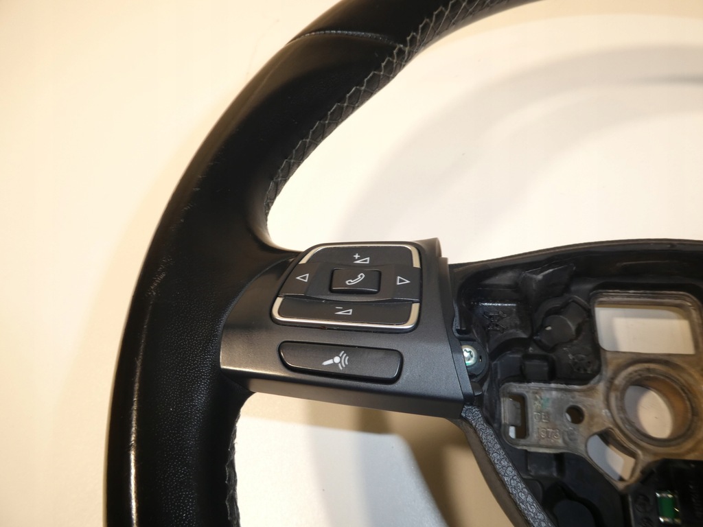 фото №5, Воздуховод кожаный vw golf vi jetta touran