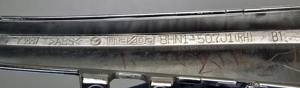 фото №11, Mazda 3 bm 2013-2016 молдинг права хром решітка радіатора решітка радіатора перед оригінальний номер bhn1-507j1