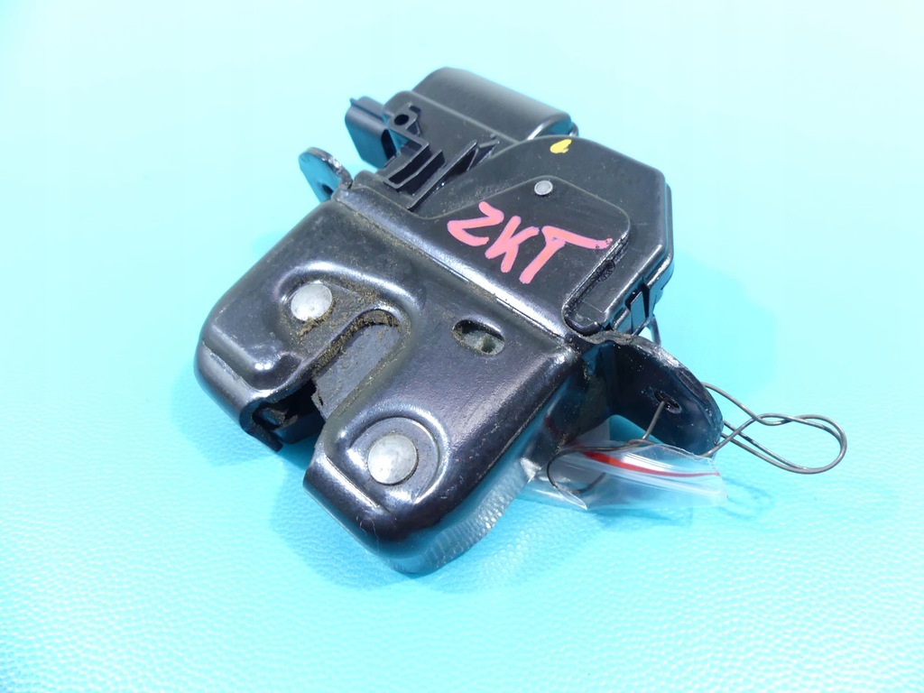 фото №1, Замок крышки задняя 4pin renault fluence sedan 12-16