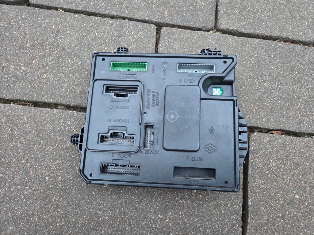 Купити Renault scenic iii megane iii модуль bcm 284b17288r