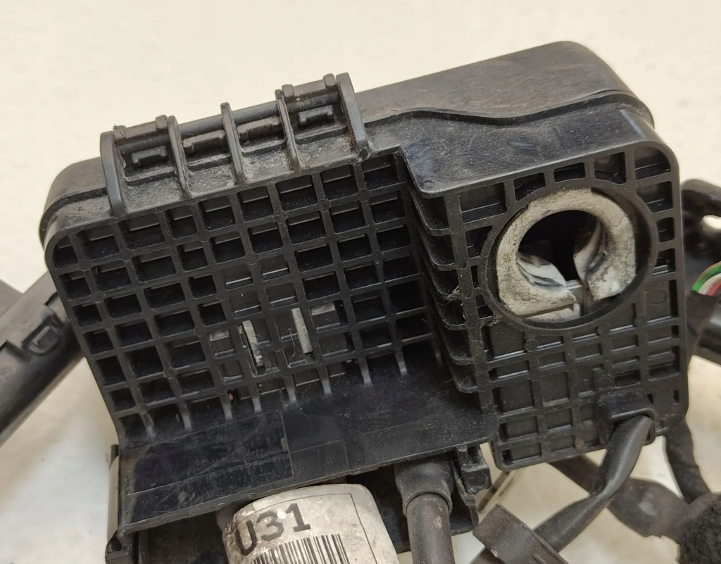 фото №8, Kia sportage 3 iii клемма плюсовая аккумулятор 91850-3u110