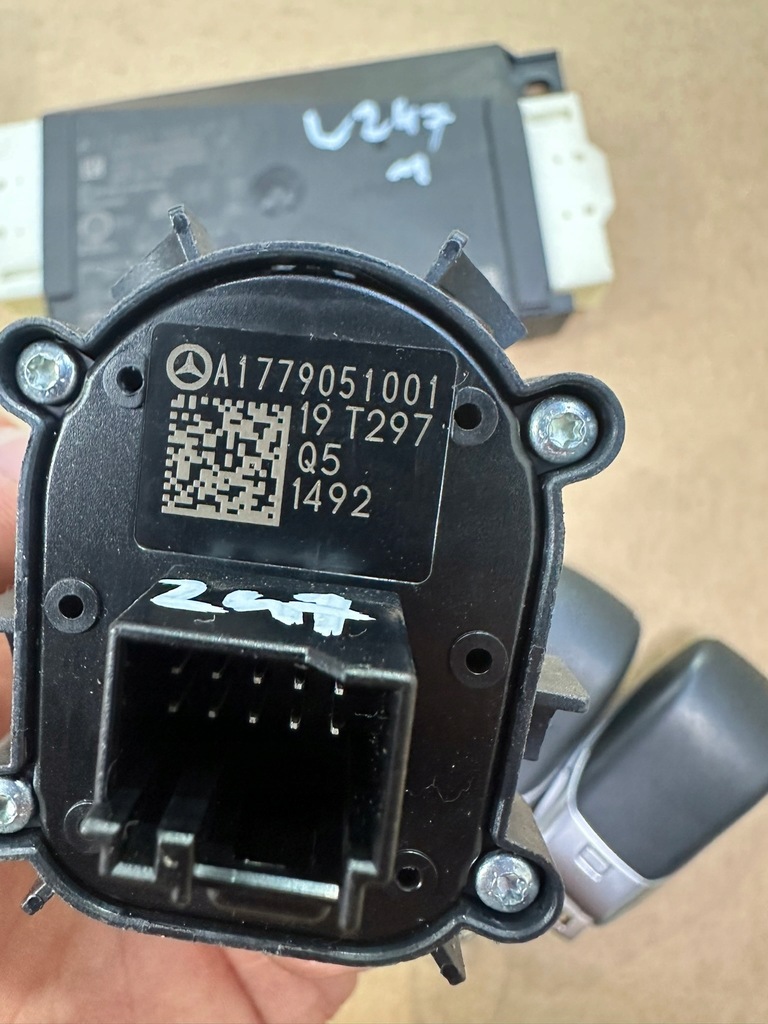 фото №11, Набор стартовый, блок управления двигателя, замок зажигания, ключ, mercedes b klasa w247