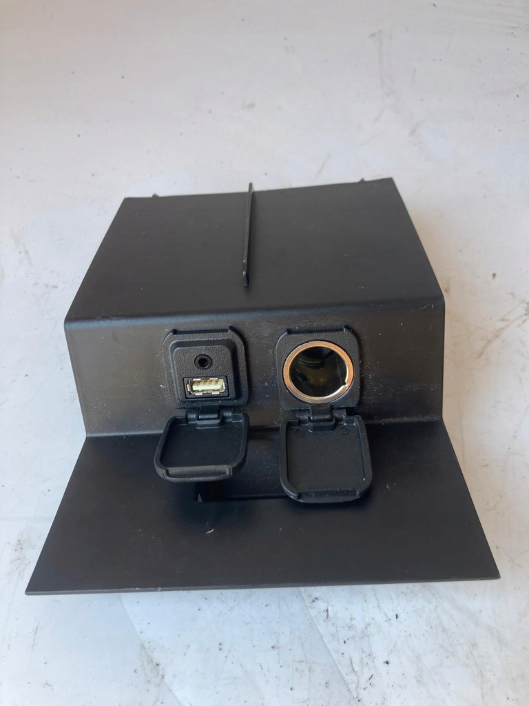 фото №1, Роз'єм usb прикурювача mazda cx5 kd45-644a1