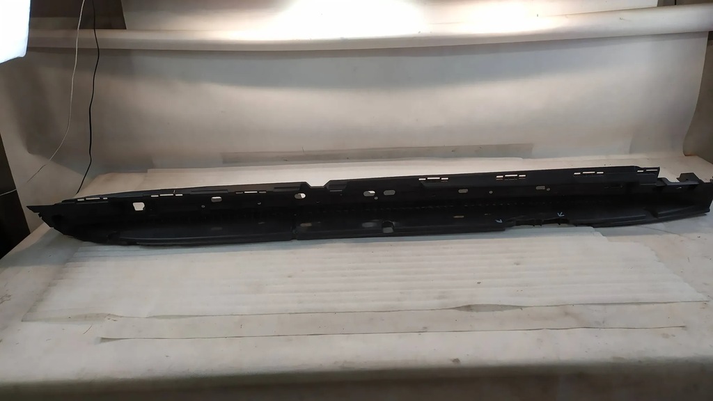 фото №11, Mercedes gls x166 кронштейн порог правый a1666900310