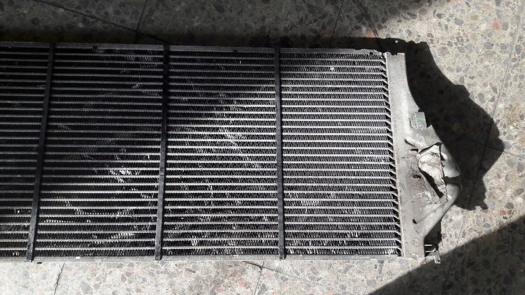 фото №9, 8200008761c радіатор повітря renault laguna ii