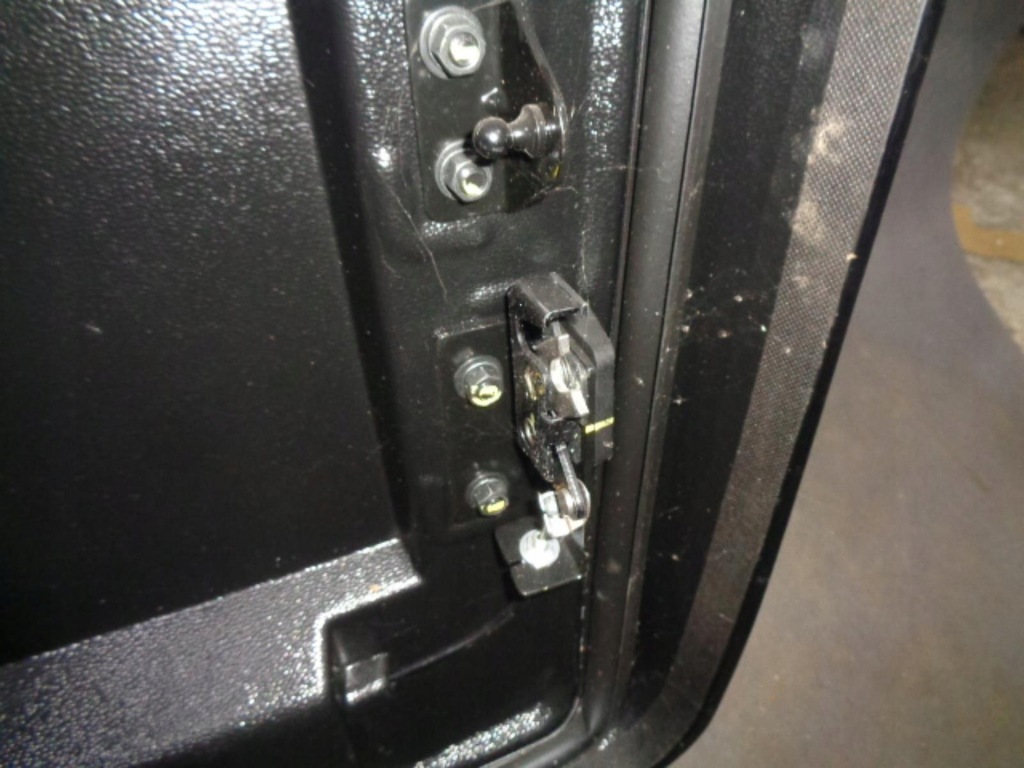 фото №11, Mitsubishi l200 16-17 крышка обшивка багажника