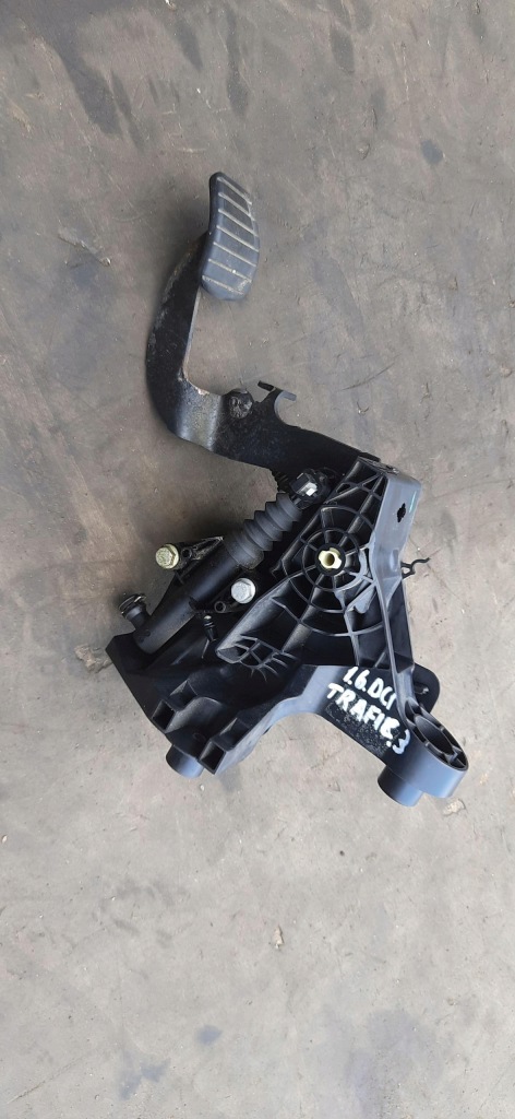 фото №1, Педаль сцепления 1.6dci europa renault trafic iii 465038677r
