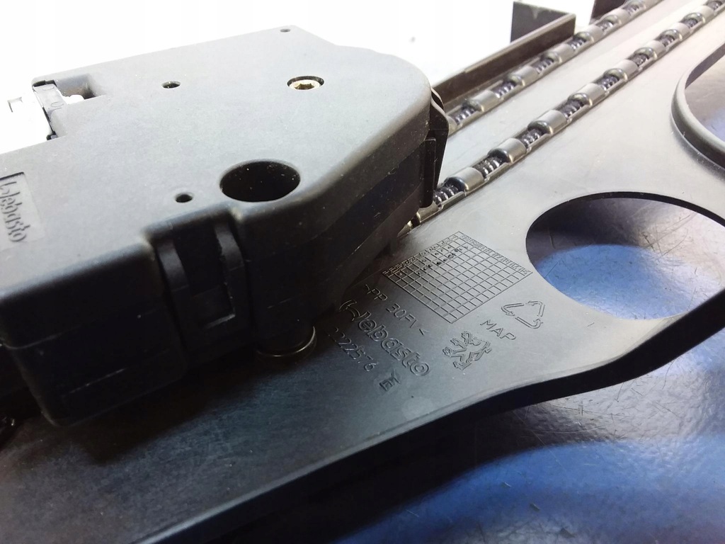 фото №6, Peugeot 5008 шторка крыша панорама 96840890b