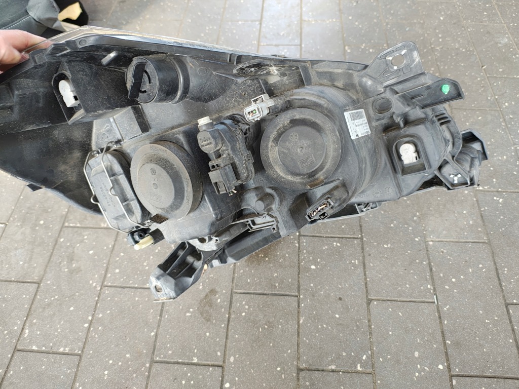 фото №4, Лампа передняя левая renault clio iii 260608764r