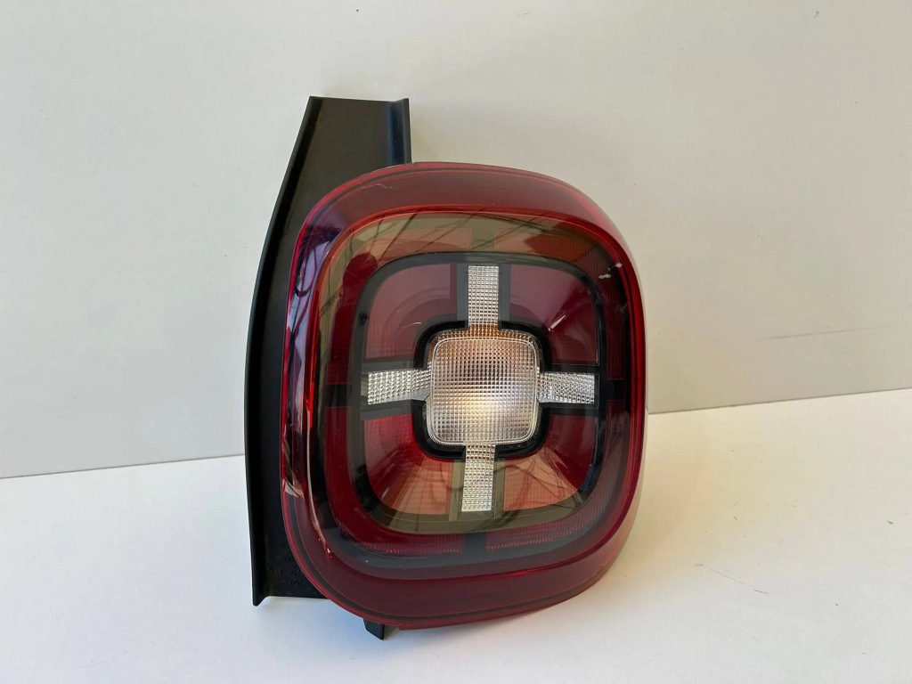 фото №1, Dacia duster ii лампа права задня 265503601r оригінал