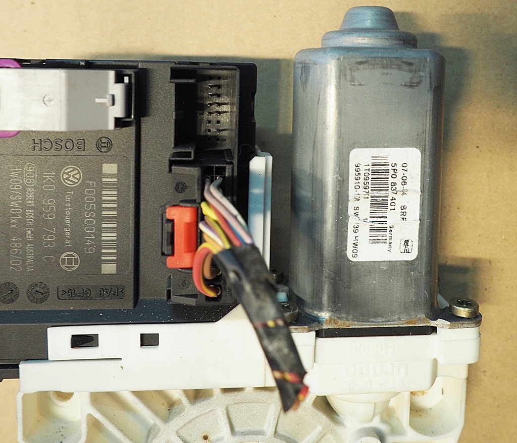 фото №5, Seat altea моторчик скло лівий перед передній 5p0837401 1t0959701 1k0959793c