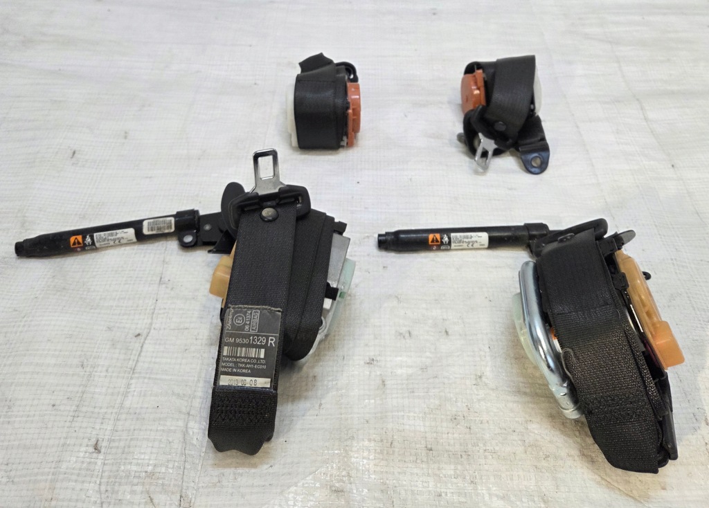 фото №1, Opel mokka a натягувач pas ремені перед безпеки лівий 95301327 правий