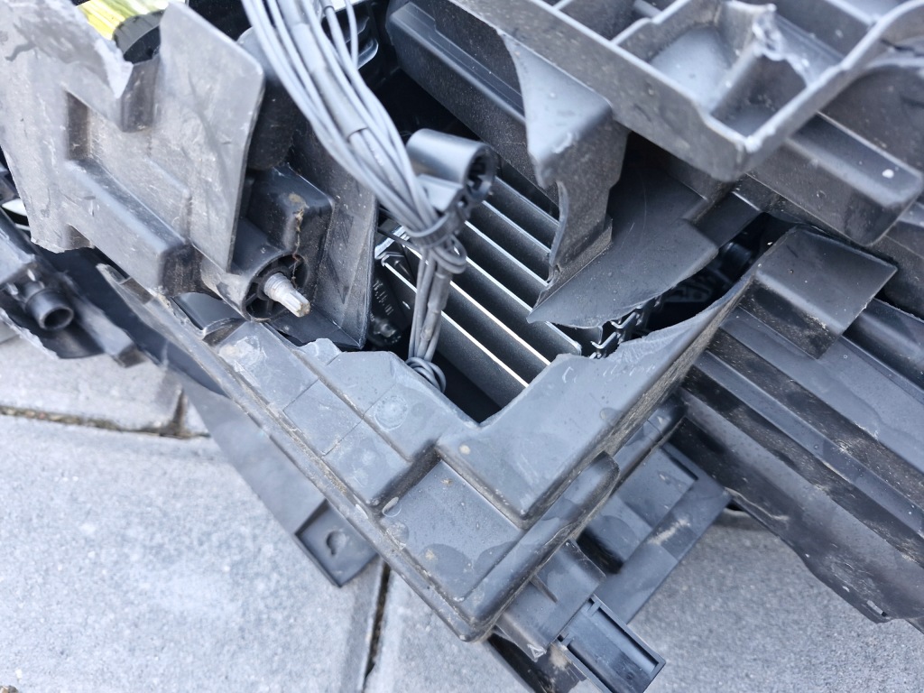 фото №7, Citroen c5 aircross ліва лампа full led пошкоджена