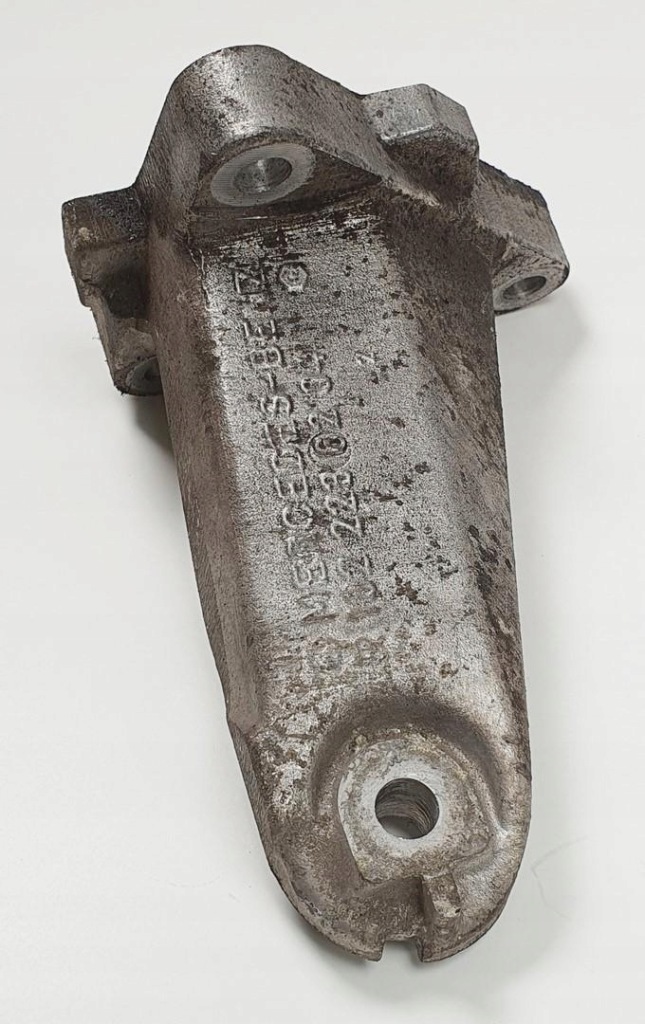 фото №1, Кронштейн двигуна mercedes w124 w201 2.3 r1022236204