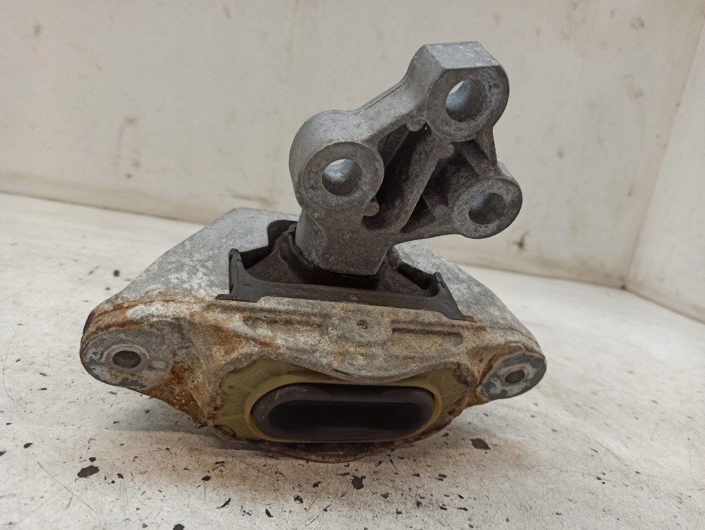 фото №7, Opel astra j 1.4t кронштейн подушка двигателя 13248549