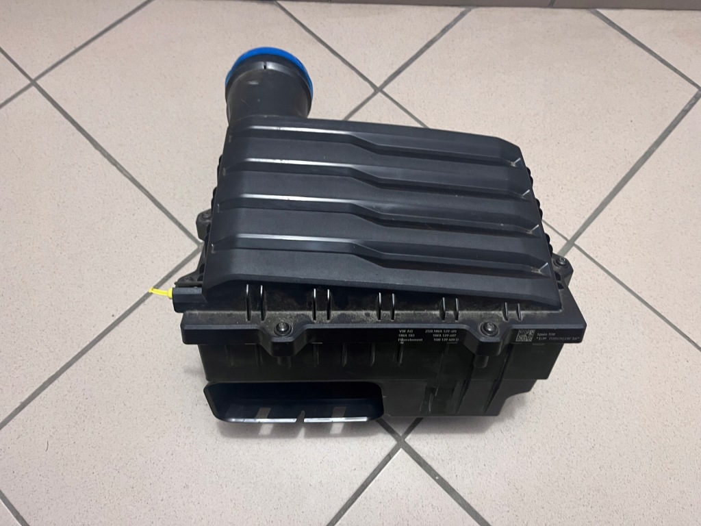 фото №8, Корпус фільтра повітря volkswagen vw seat skoda audi a3 s3