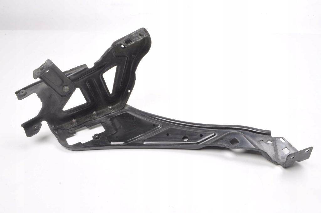 Купити Mercedes w207 рестайлінг  панель фари правий перед a2076201400