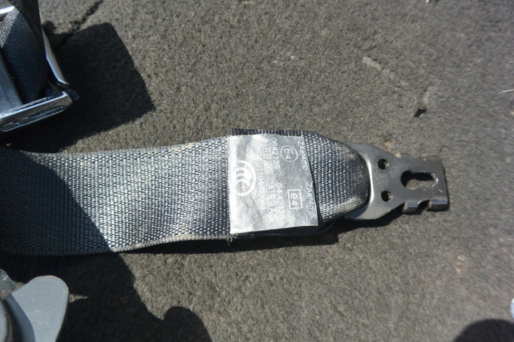 Купити Ремінь безпеки перед правий лівий tesla model s