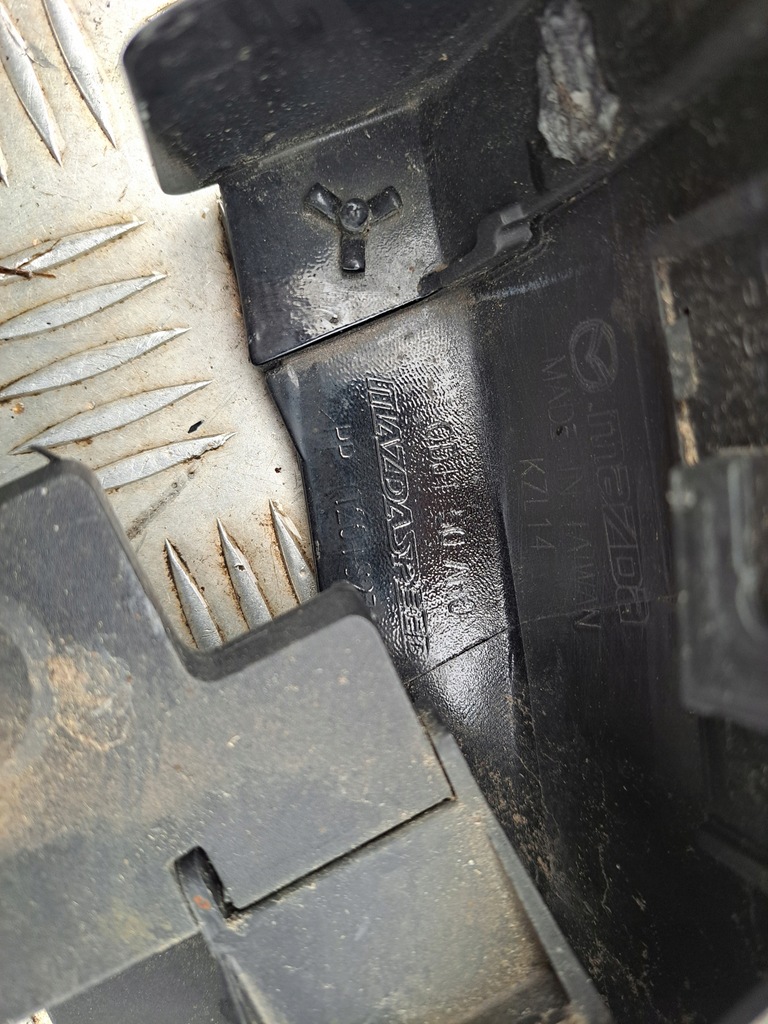 фото №13, Mazda 2 speed sport 14- спойлер dokłatka бампера перед qdj150