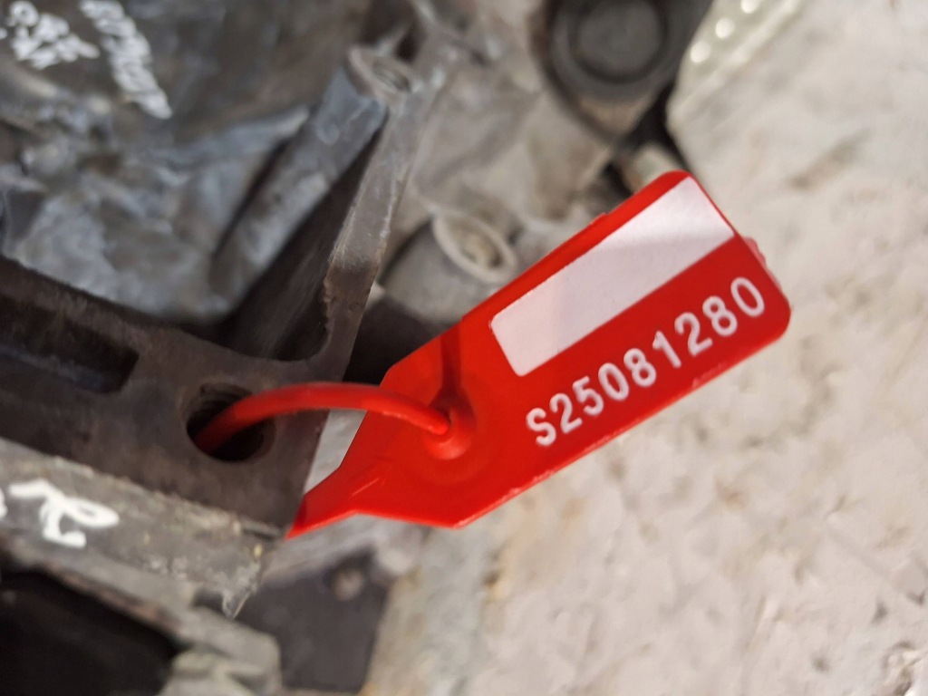 Коробка передач передач напівавтомат 20a608 peugeot 208 2008 1.2 vti 12- Зі Шроту