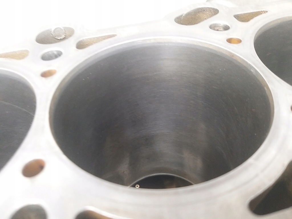 фото №13, Блок двигуна 2.0 b alt 20v passat b5 lift a4 b6 b7 130km r06d103023