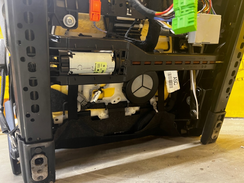 фото №10, Сиденье сиденье водителя вентилируемый подушка безопасности подогреваемый lr evoque ii l551