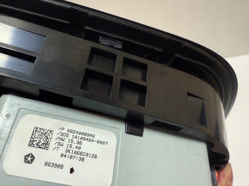 фото №9, Chrysler pacifica ii 17- usa панель управление кондиционера p56054991ac